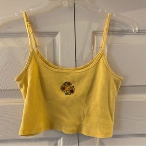 Hollister size small yellow crop tank
